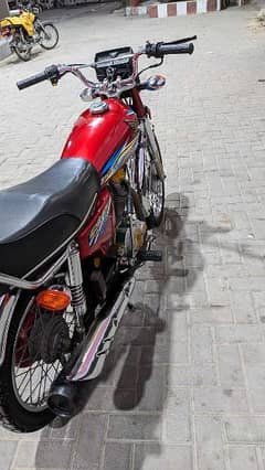 HONDA CG-125 MODEL 2017 (ADVANCE 2018) Karachi Registration