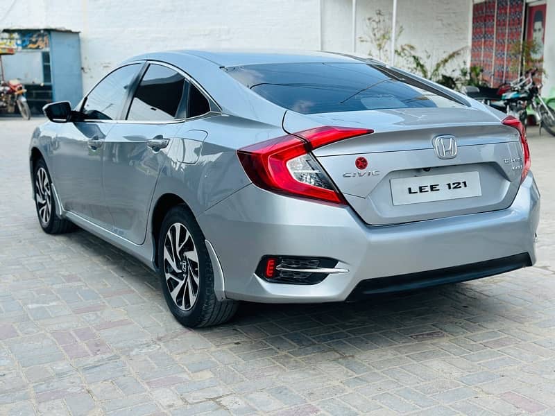 Honda Civic Oriel 2017 5