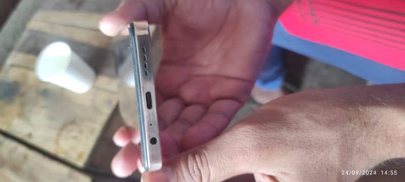 infinix note 30 8/256 condition u see in pics 0