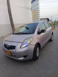 TOYOTA VITZ IN MUZAFFARGARH CITY