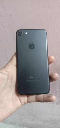 I phone 7 non PTA all ok bettery change ha bas baki ok ha