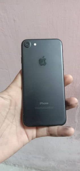 I phone 7 non PTA all ok bettery change ha bas baki ok ha 0