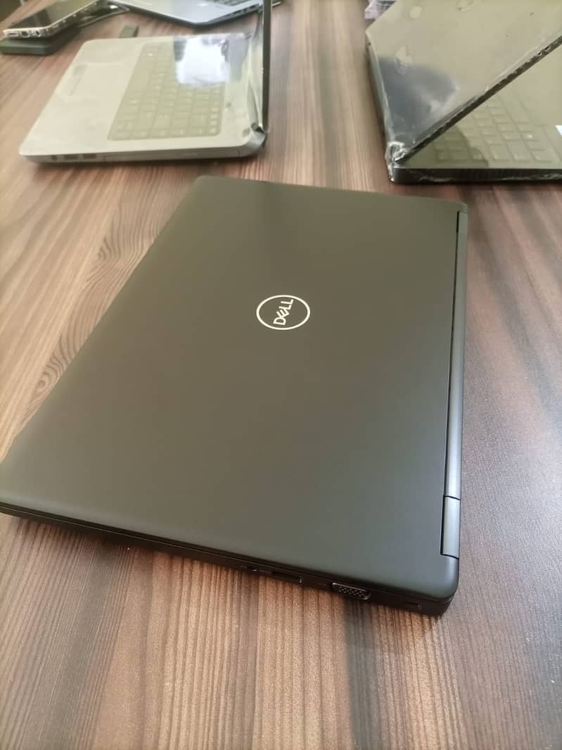 Dell Latitude E5490 Core i7 8th Gen 8GB 256GB SSD 10 by 10 Condtion 7