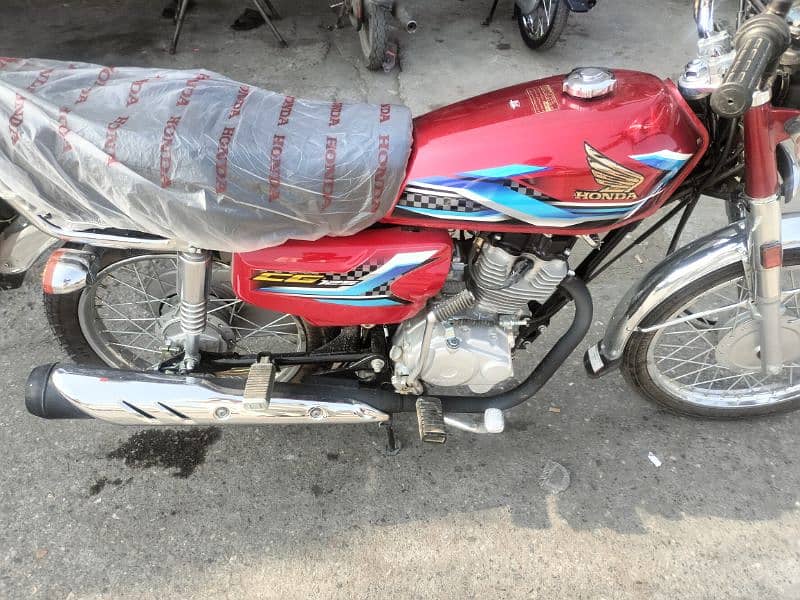 Honda CG125 model 2024 Applied for 03055228242 5