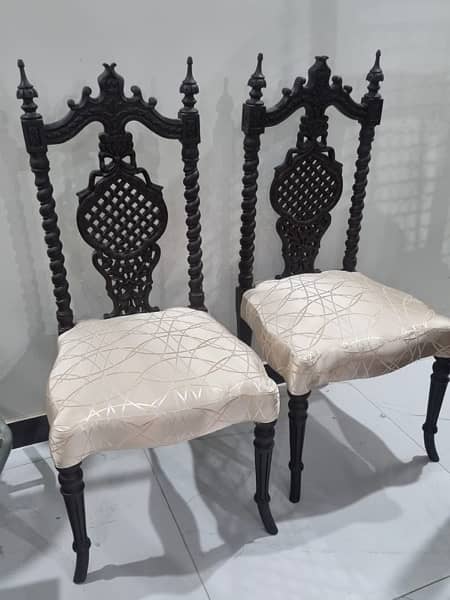 set of 2 Moroccan chairs antique 0