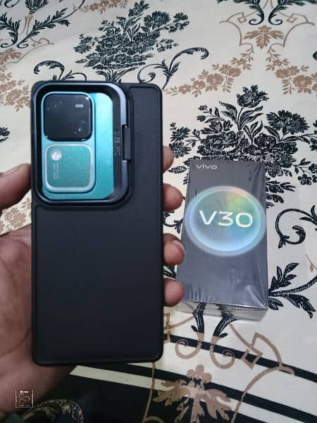 vivo V30 sale or exchange 3