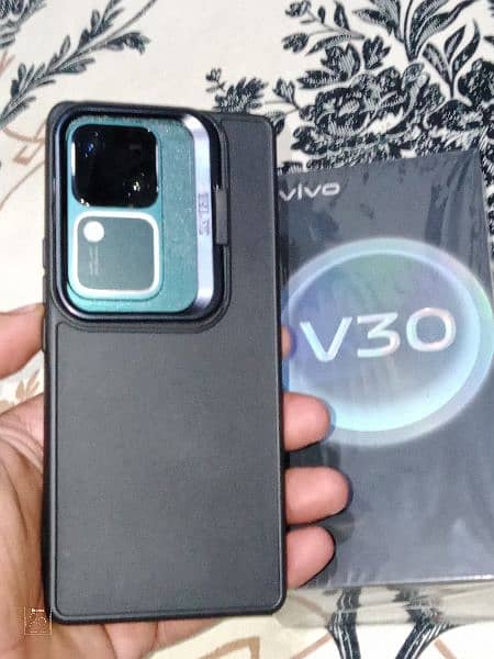 vivo V30 sale or exchange 6