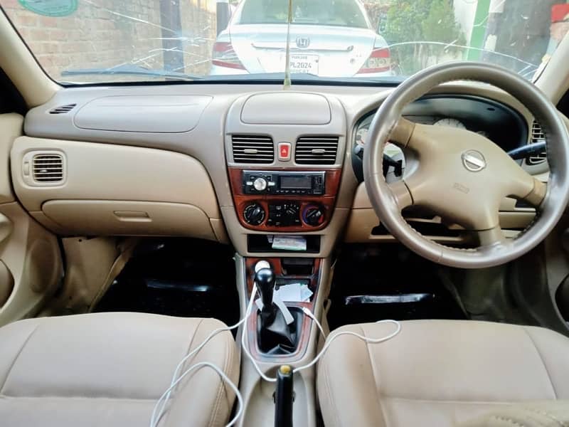 Nissan Sunny 2005 4