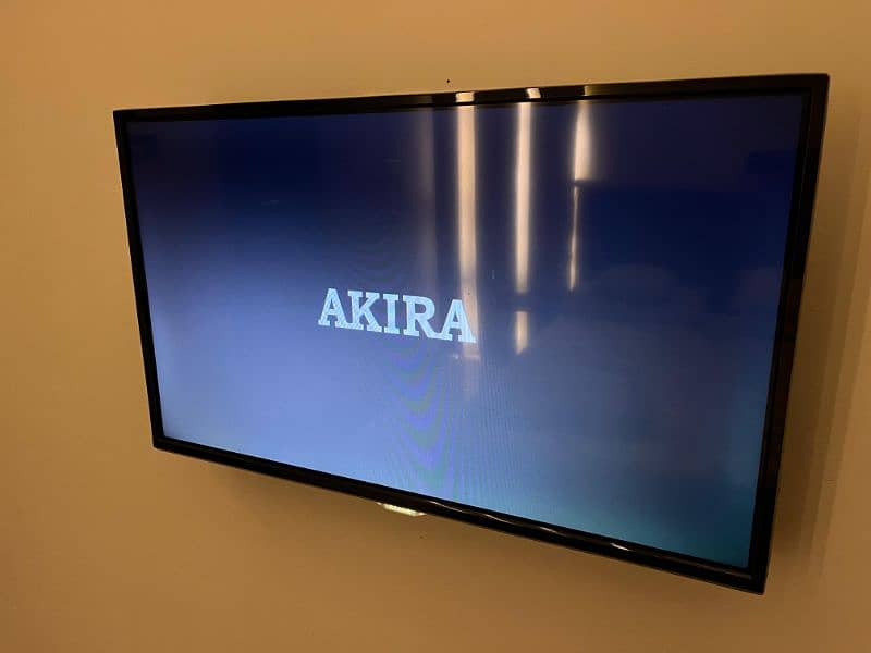 Akira 32 Inch Android LED TV 1