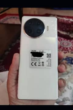 Spark 20 pro plus