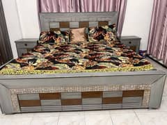 bed with matress