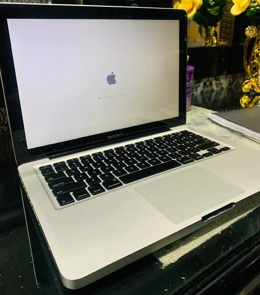 Apple Macbook Pro 13 inch 3