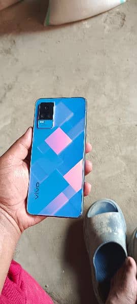 vivo 21e 8+4 . . ROM 128. full box panal chang 03:00.3938608. 2