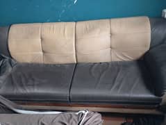 7 Seater of Sofa Set in Leather 0