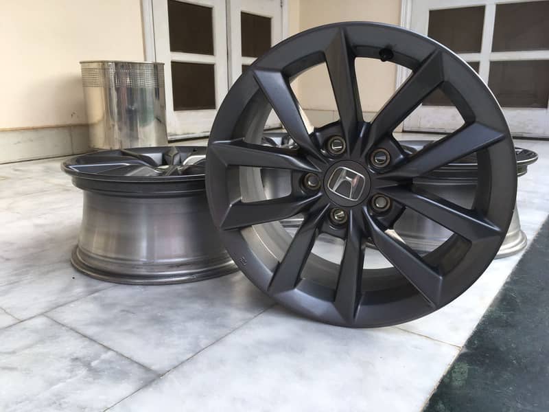 Honda Civic X 2021 alloy rims 1