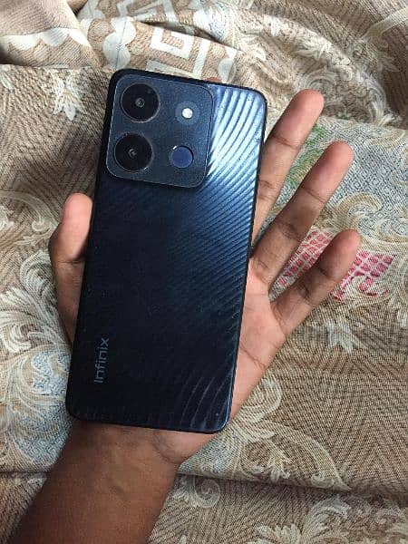 Infinix smart 7.4/64 2