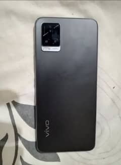 V20 For Sale ( Back main camera issue)