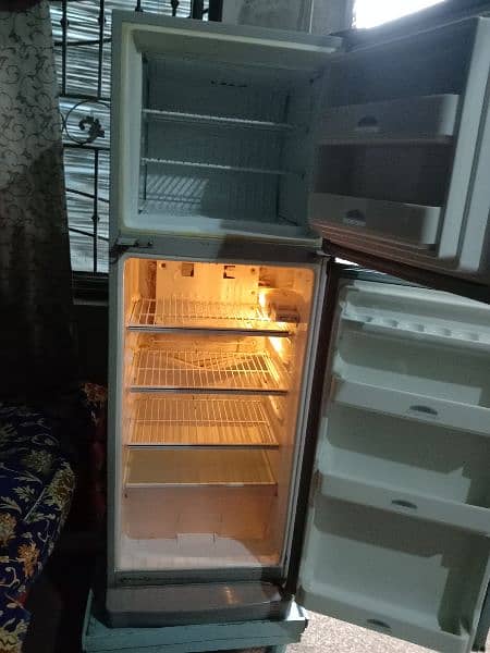 samll size fridge for sale 2