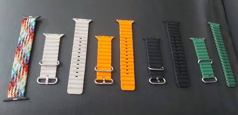 9/10  smart watch with 5 straps 2