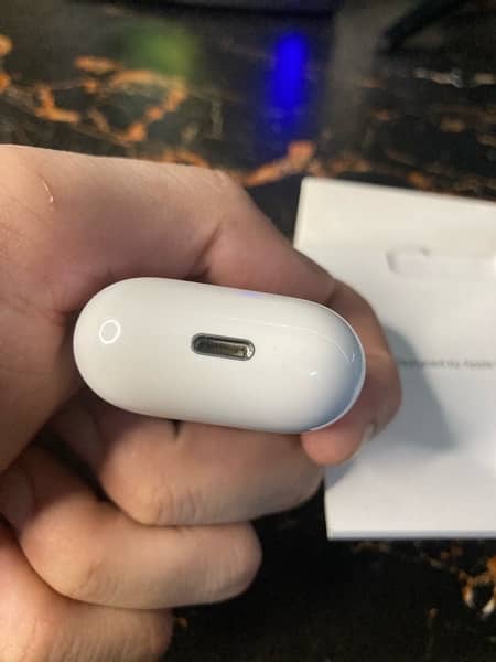 Original Apple Airpods Second Generation 6