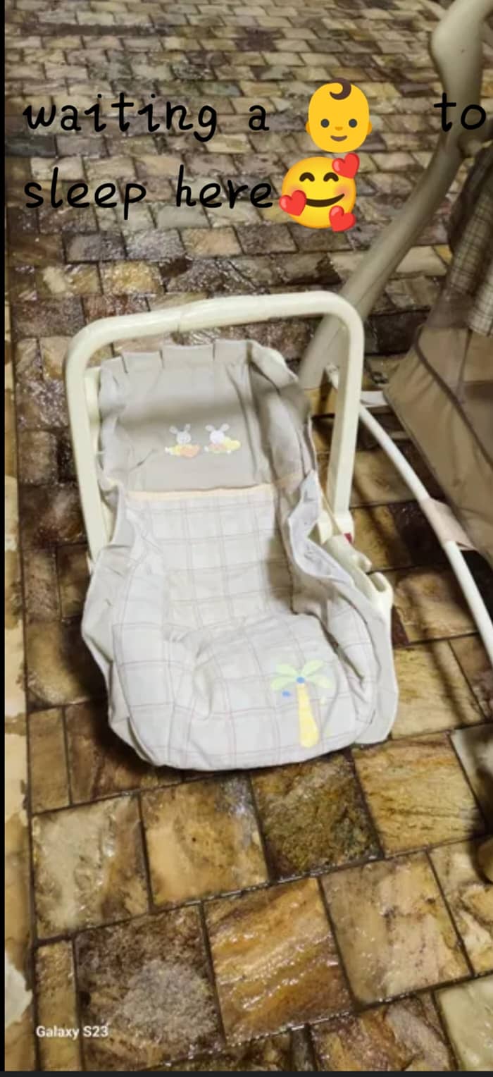 Baby Carrycot mama love brand just box open in 2400rps 10