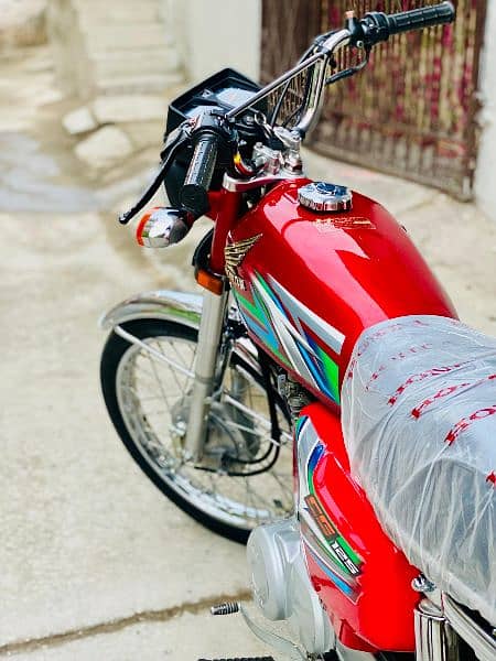 Honda CG 125cc brand new condition 7