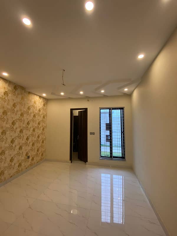 5 MARLA BRAND FULL HOUSE FOR RENT IN PARK VIEW CITY LAHORE 5