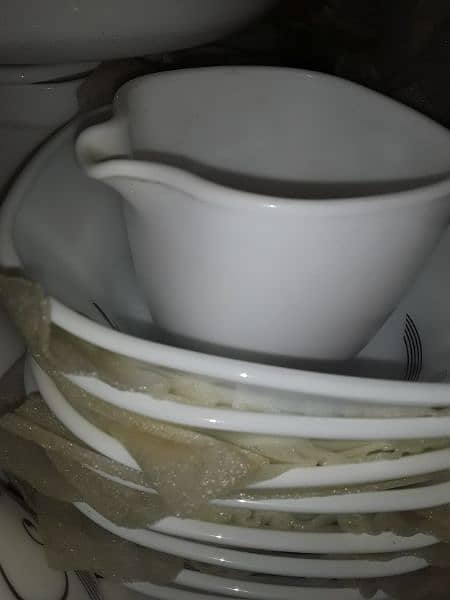 marble dinner set 0