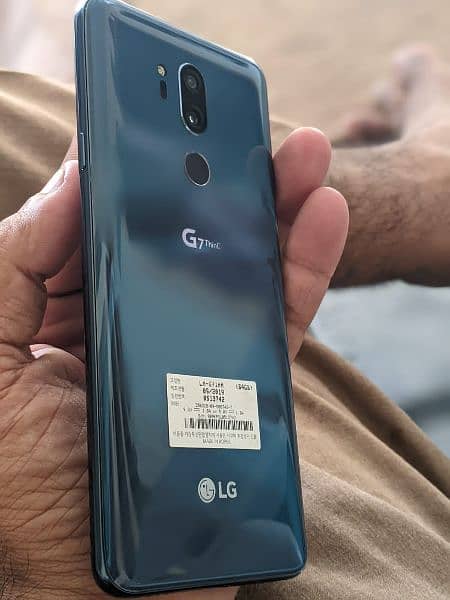 lg g7 thinq 4/64   10/10 2