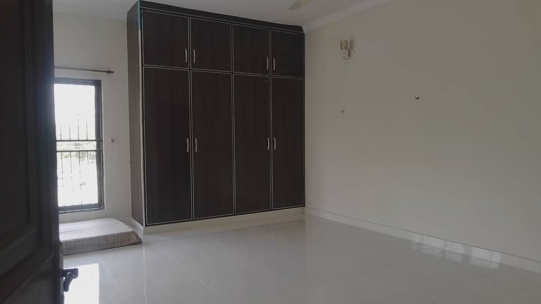 1 KANAL DOUBLE STOREY DOUBLE UNIT HOUSE FOR SALE IN JOHARA TOWN PHASE 1 23