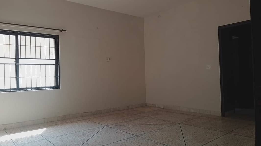 1 KANAL DOUBLE STOREY DOUBLE UNIT HOUSE FOR SALE IN JOHARA TOWN PHASE 1 33