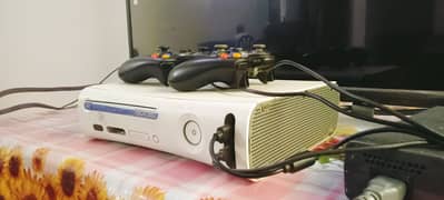 Xbox 360 250 Gb Jtag/Jailbreak With 2 Controllers