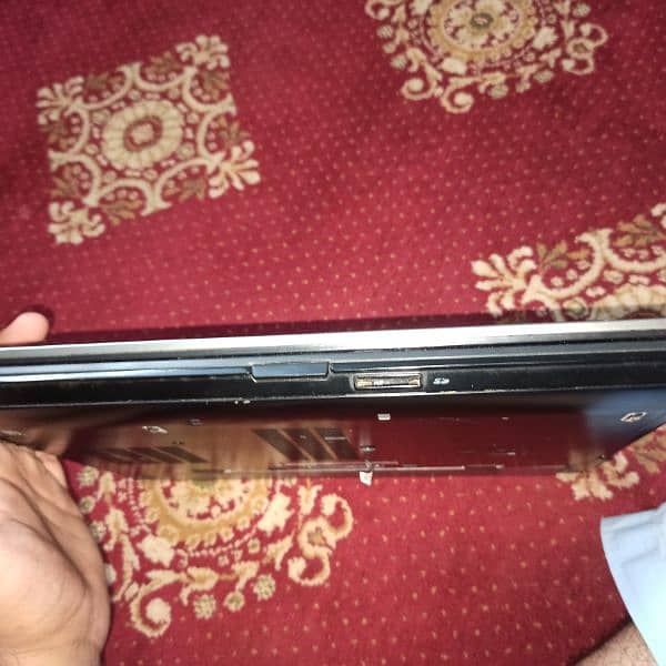 Dell laptop black colour 3