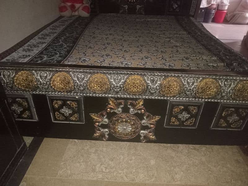 used bed set urgent sale 1