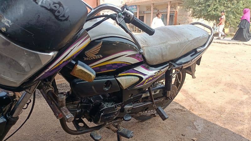 Honda 100 prider for urgent sale 5