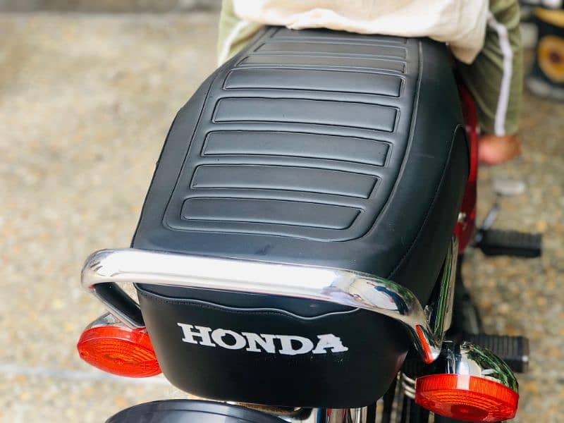 Honda CG 125 8