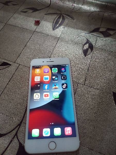 iPhone 7 plus non pta urgent sale 9