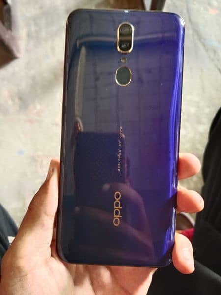 Oppo f11 4