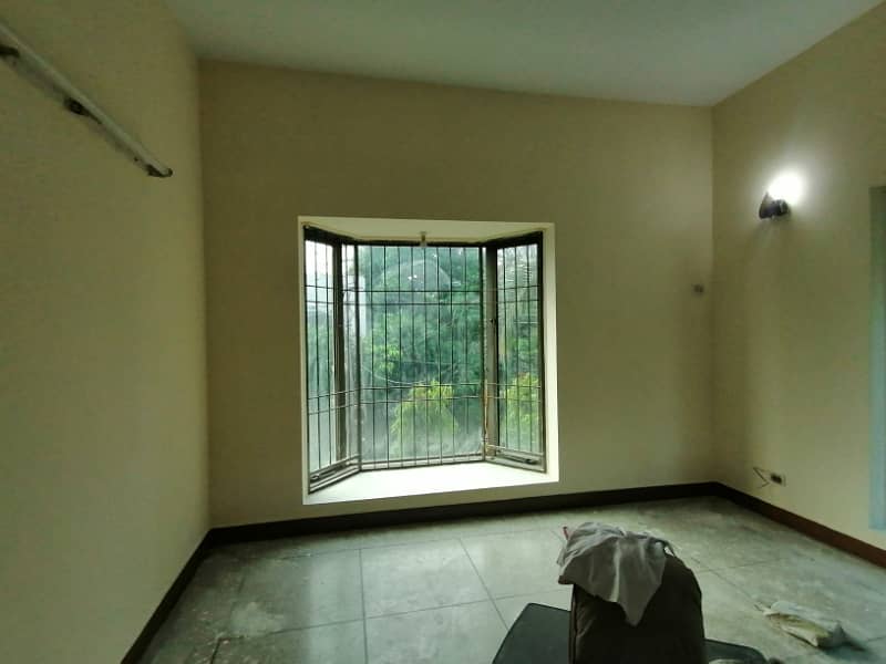 DHA 1 Kanal Wonderful Upper Portion With Separate Gate For Rent In Phase 2 9