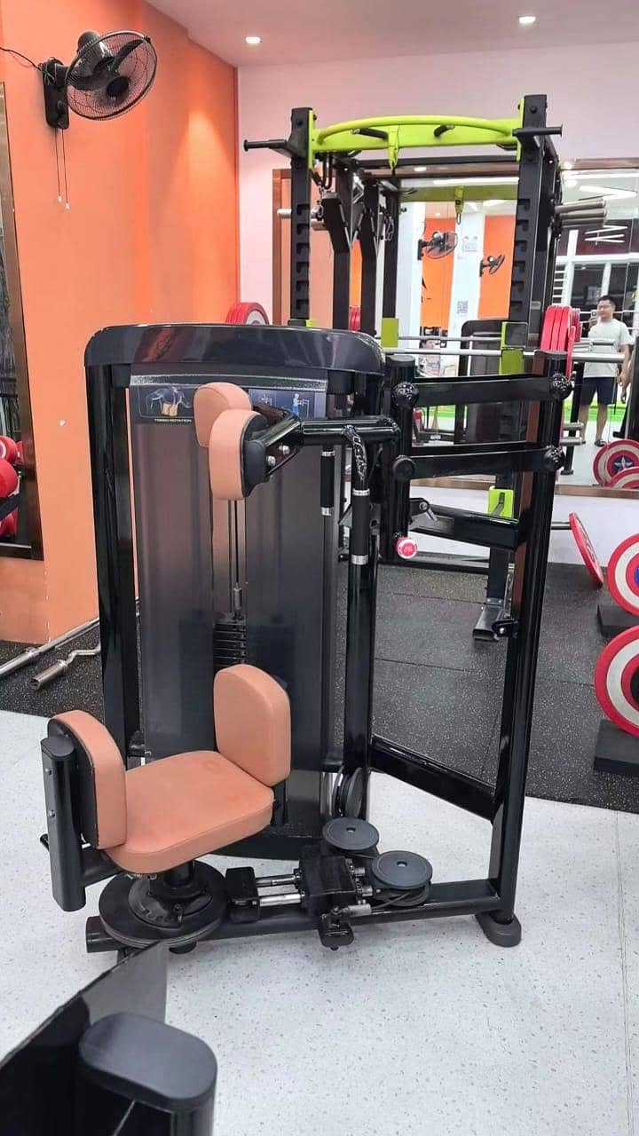 Precor Commercial Full Gym Setup For Sale In Pakistan - Ready To Go. . 6