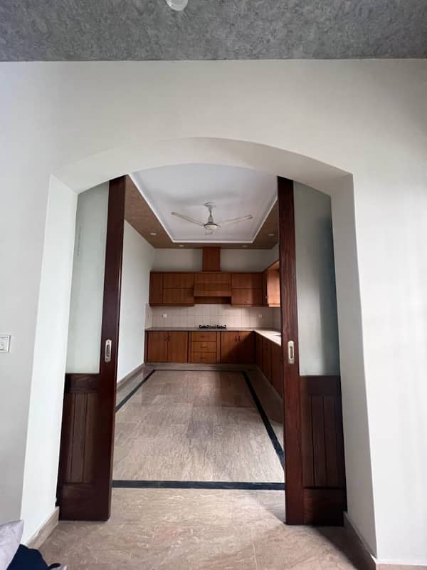 Beautiful Kanal Upper Portion Available For Rent in Dha Phase 1 4