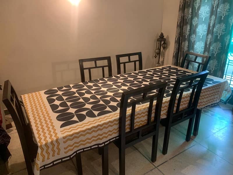 Dining table for sale 1