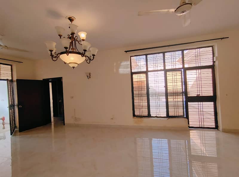 1 Kanal Upper Portion For Rent In DHA Phase 4 Lower Lock 1