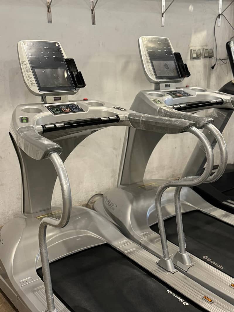 Precor Heavy Commercial Treadmill || Running Machine For Sale 2