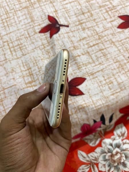 iPhone 7 128 GB 10/10 non pta 2