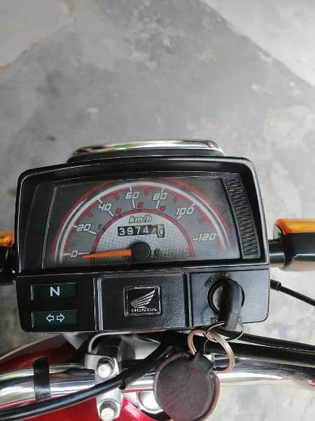 Honda CD 70 2022 Model 8