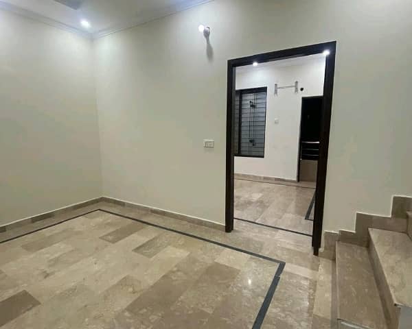 Brand New 3 Marla House Available In Lalazaar Garden For sale 9