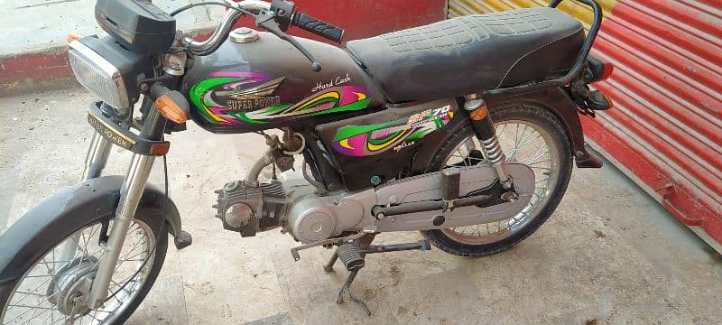 new jesii bike ha chalny me okk ha 1 dafa chori hoker Mili ha 2