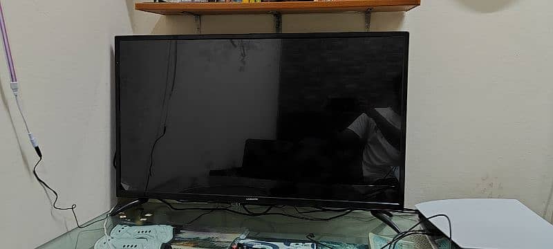 43 inch Full Smart TV Brand new 1