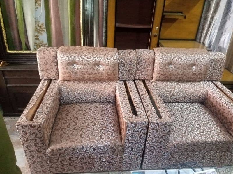 5 seter sofa. new condition for sale pH03185453947watsap avilible 0